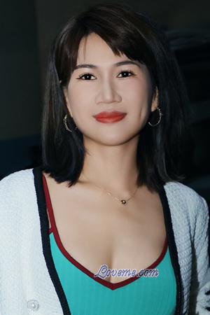 219621 - Ivy Age: 40 - China